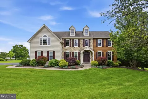 713 Dunmoore Ln, West Chester, PA 19380