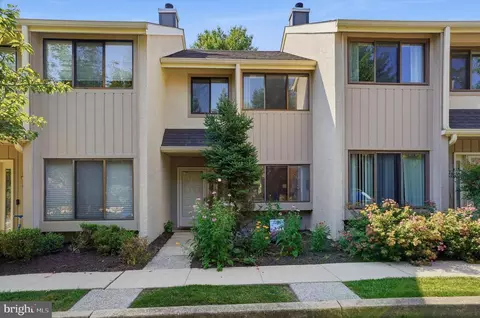 44 Landmark Dr, Malvern, PA 19355