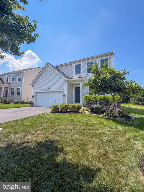823 S Haines Cir, Downingtown, PA 19335