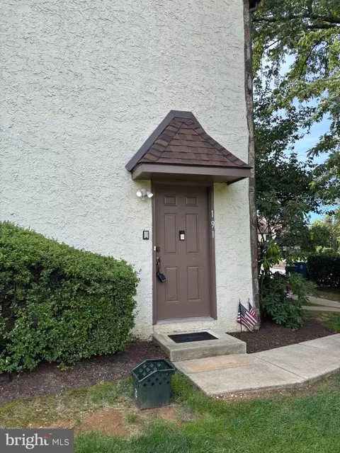 191 Stirling Ct #191, West Chester, PA 19380