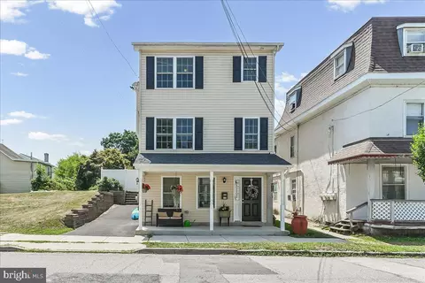 112 Dayton St, Phoenixville, PA 19460