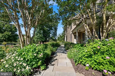 205 Exeter Rd, Devon, PA 19333 photo 4