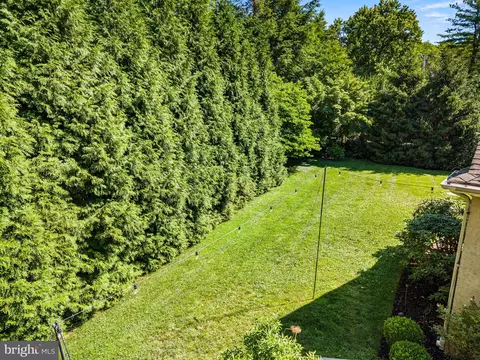 205 Exeter Rd, Devon, PA 19333 photo 68