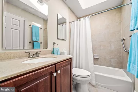 205 Exeter Rd, Devon, PA 19333 photo 50