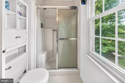 Bath - 429 Deep Willow Dr, Exton, PA 19341 photo 3 of 4