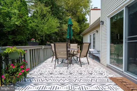 Exterior - 429 Deep Willow Dr, Exton, PA 19341 photo 5 of 5