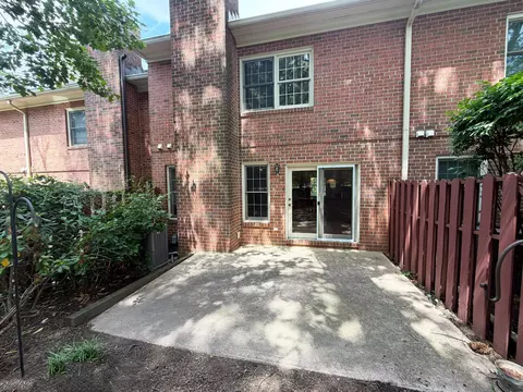 Exterior - 302 Brighton Cir, Devon, PA 19333 photo 5 of 8