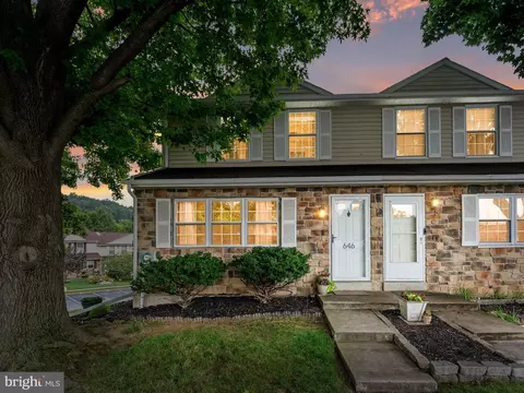 646 Lancaster Ct, Downingtown, PA 19335