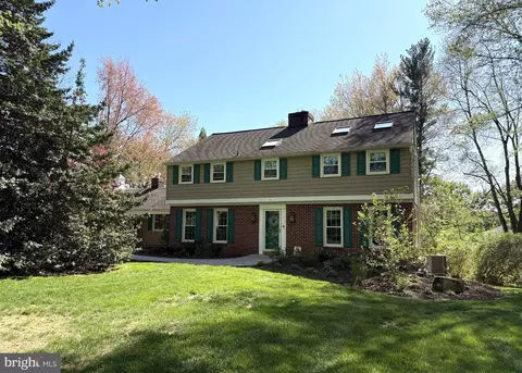 28 Waterview Rd, West Chester, PA 19380