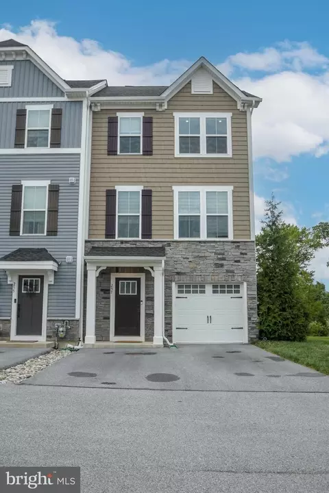 257 Sugar Maple Sq, Downingtown, PA 19335