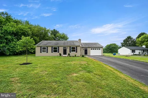 116 W Sherwood Dr, Oxford, PA 19363