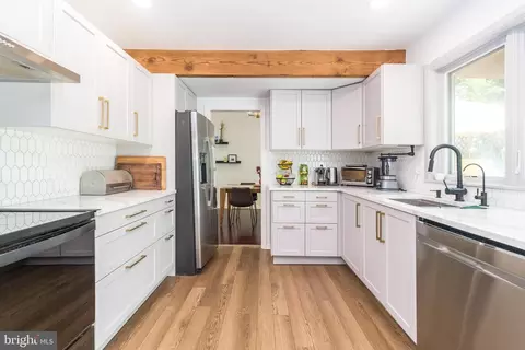 Kitchen - 329 Biddle Dr, Exton, PA 19341 photo 1 of 5