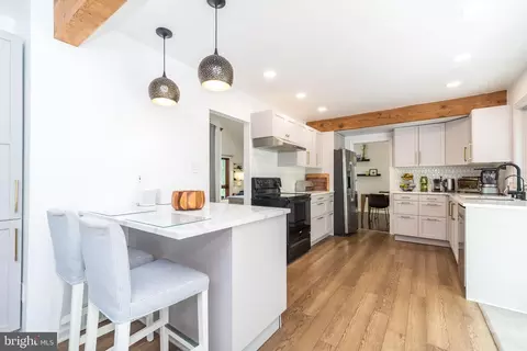 Kitchen - 329 Biddle Dr, Exton, PA 19341 photo 5 of 5