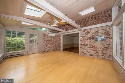 Living - 577 Tory Hill Rd, Devon, PA 19333 photo 8 of 10