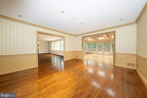 Living - 577 Tory Hill Rd, Devon, PA 19333 photo 5 of 10