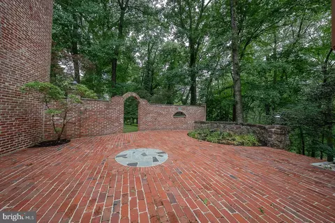 Exterior - 577 Tory Hill Rd, Devon, PA 19333 photo 5 of 13