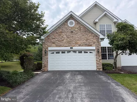 240 Torrey Pine Ct, West Chester, PA 19380