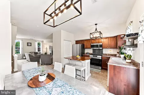261 S 4th St, Oxford, PA 19363