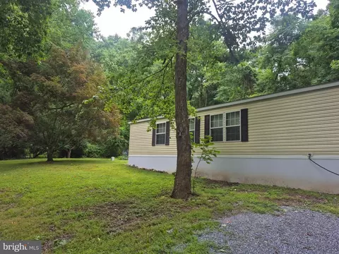 83 Miller Ln, Honey Brook, PA 19344