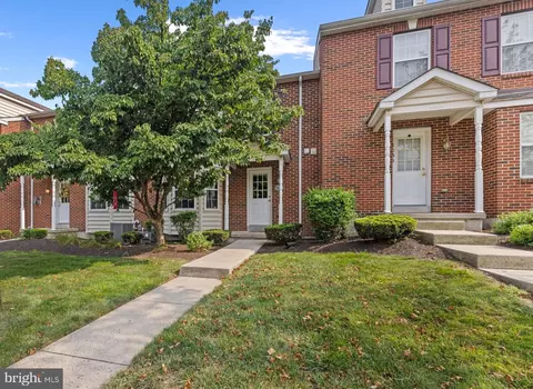1051 Square Dr #3, Phoenixville, PA 19460