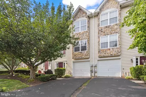 1051 Square Dr #3, Phoenixville, PA 19460