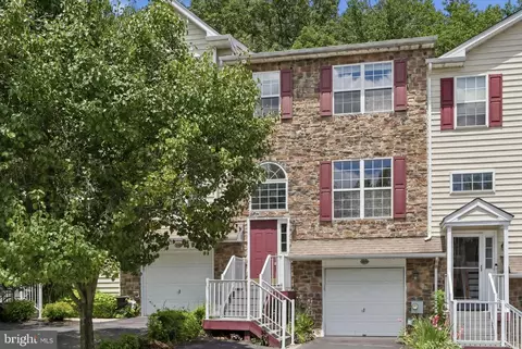 278 Yorktown Ct, Malvern, PA 19355