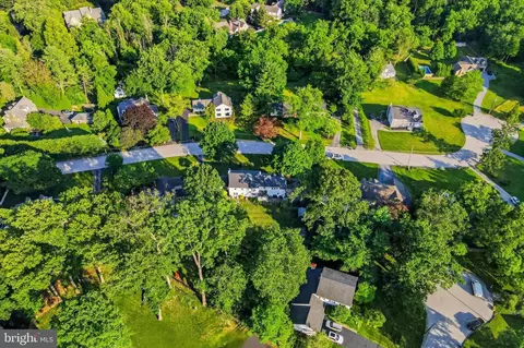 View/Area - 417 Heatherwood Ln, Devon, PA 19333 photo 1 of 8