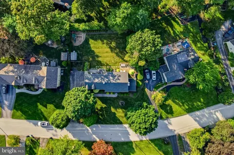 View/Area - 417 Heatherwood Ln, Devon, PA 19333 photo 6 of 8
