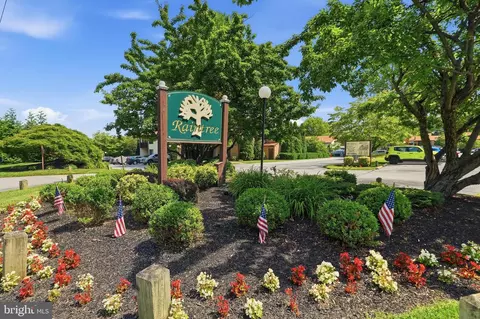 1401 Raintree Ln #1401, Malvern, PA 19355