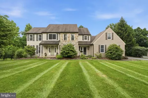 850 Four Streams Dr, West Chester, PA 19382