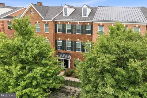 531 Raymond Dr, West Chester, PA 19380