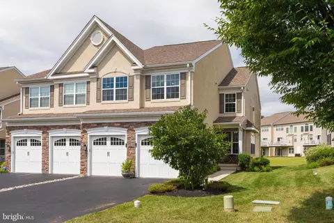 2604 Rockledge Ct, Chester Springs, PA 19425