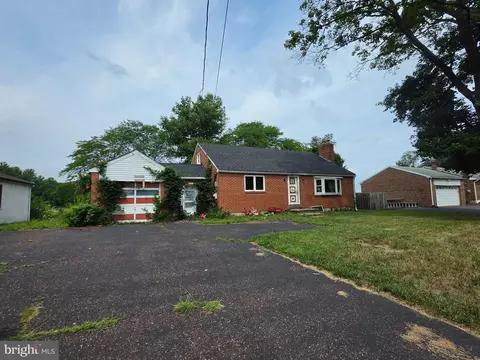 1005 Laurelwood Rd, Pottstown, PA 19465
