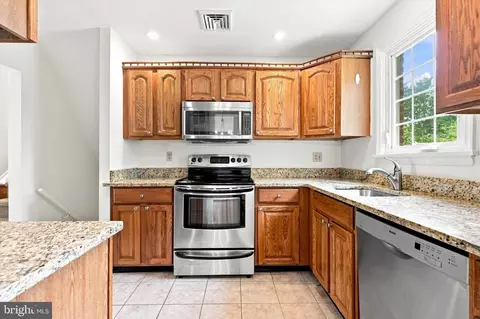 Kitchen - 303 Landsende Rd, Devon, PA 19333 photo 1 of 2
