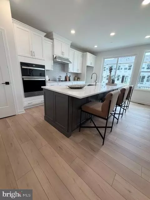 109 Camryn Ct, Downingtown, PA 19335