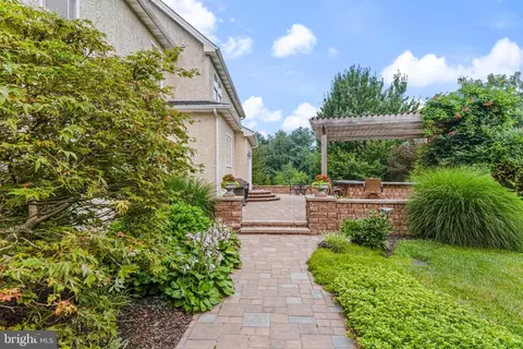 Exterior - 154 Forest Dr, Kennett Square, PA 19348 photo 3 of 6