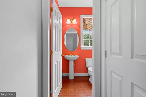 Entry Way - 154 Forest Dr, Kennett Square, PA 19348 photo 11 of 13