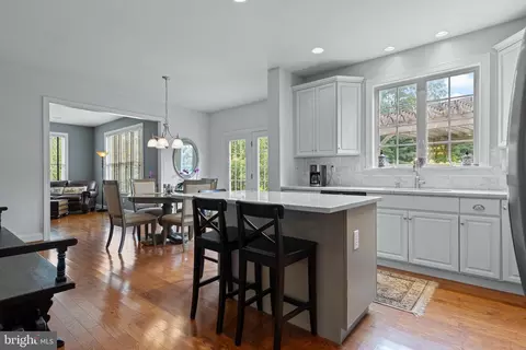 Entry Way - 154 Forest Dr, Kennett Square, PA 19348 photo 8 of 13