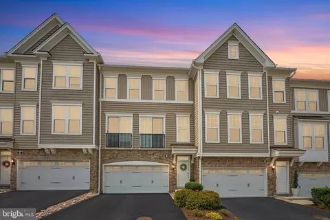 55 Lila Ln, Downingtown, PA 19335