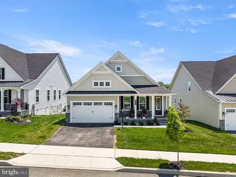937 Eakins Cir, West Chester, PA 19380