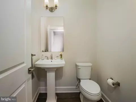 Entry Way - 164 Rehoboth Rd, Wayne, PA 19087 photo 5 of 7