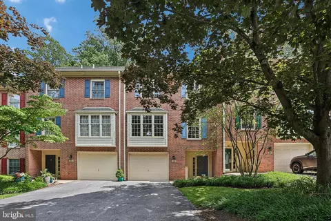 Exterior - 103 Brighton Cir, Devon, PA 19333 photo 9 of 10