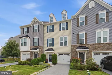 160 Mulberry Dr, Malvern, PA 19355