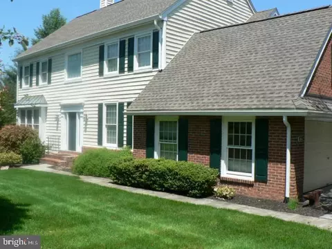 116 Warrington Way #F-16, Malvern, PA 19355