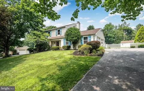 15 Crestview Rd, Phoenixville, PA 19460