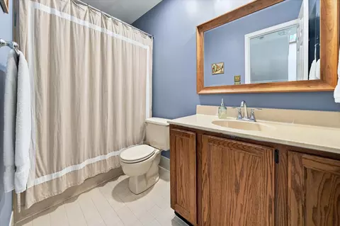 Bath - 82 E Thomas Ct #82, Kennett Square, PA 19348 photo 3 of 4