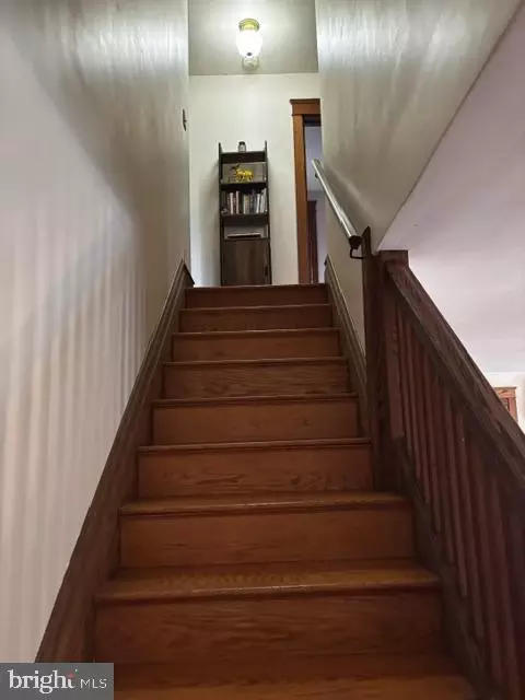 Entry Way - 621 3rd Ave, Atglen, PA 19310 photo 3 of 4