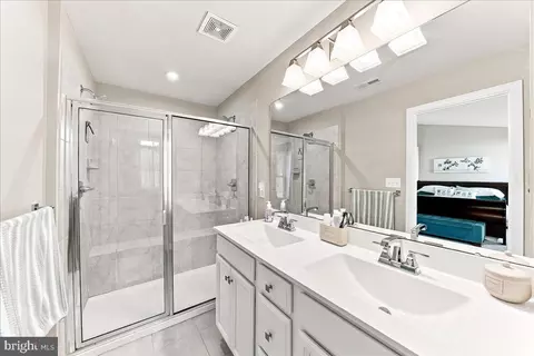Bath - 1200 Benjamin Dr, Kennett Square, PA 19348 photo 1 of 3