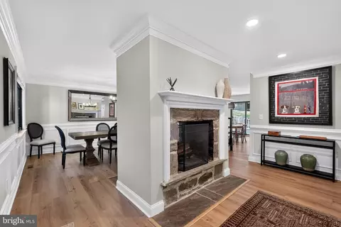 Entry Way - 39 Crestline Rd, Wayne, PA 19087 photo 1 of 5