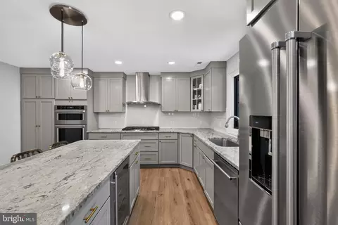 Kitchen - 39 Crestline Rd, Wayne, PA 19087 photo 6 of 6